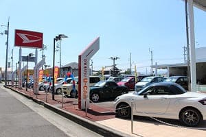 中古車展示場
